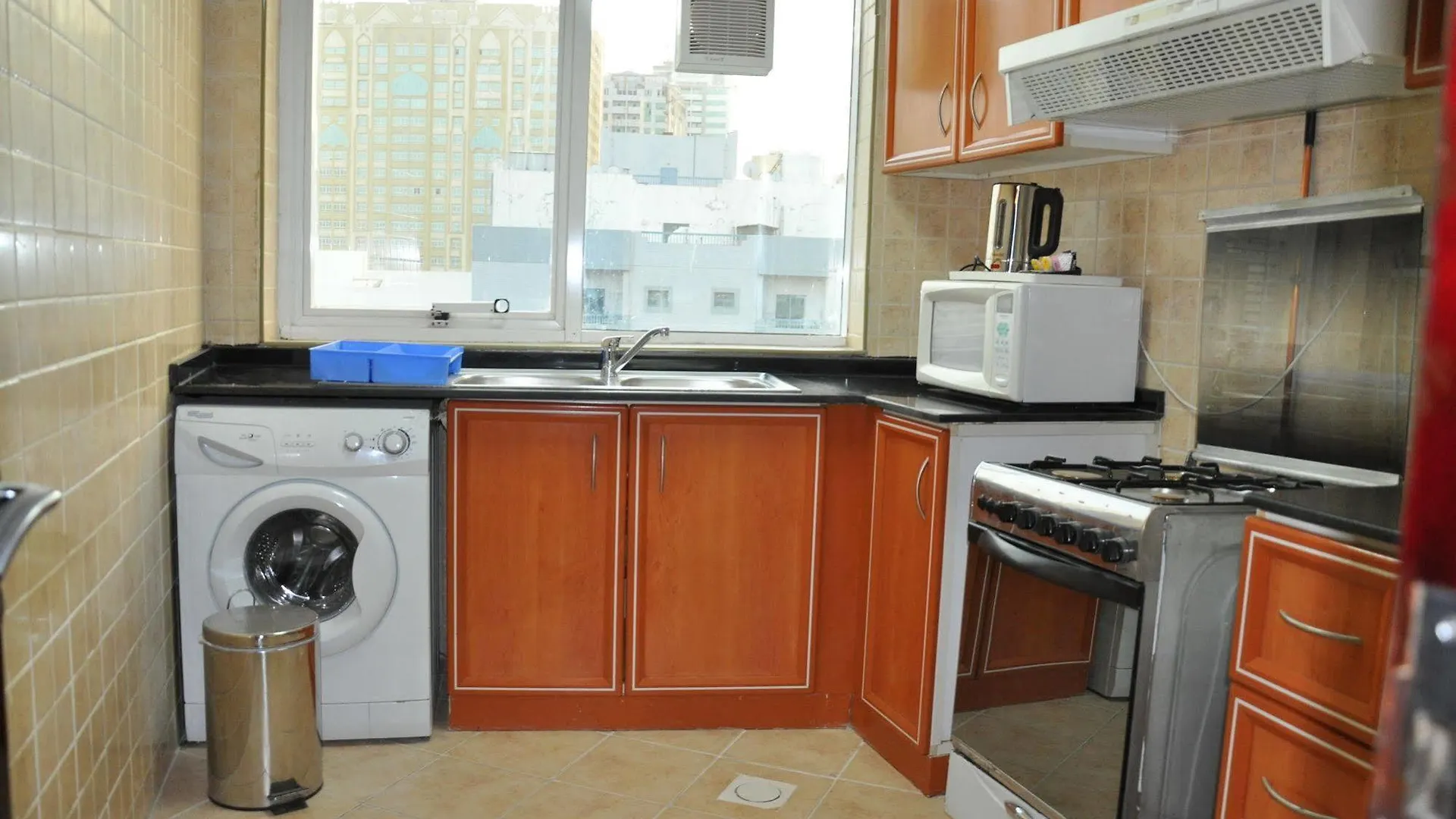 Pan Gulf Hotel Suites Sardzsa